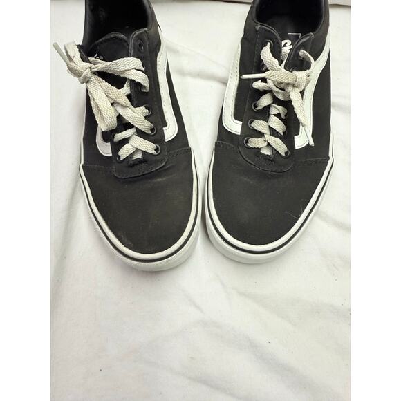 VANS Off The Wall sneakers Women’s size 9
Black & White low top Canvas Skate - Picture 5 of 13